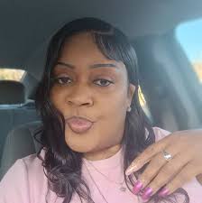 Should I wear a medical alert bracelet for Eliquis?