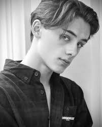 New pics. You want it, you got it. 🤘 #agencypics #newchapter #teen #actor  #model #wells #somerset #linkinpark