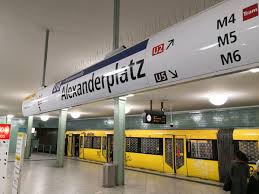 Straßenbahn auf die kantstraße die kantstraße ist für radfahrer leb.ensgefährlich und für fußgänger schwer überquerbar. Lte In Der Berliner U Bahn Hier Hast Du Jetzt Endlich Empfang