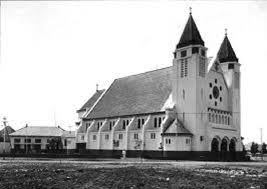 Demikian informasi mengenai jadwal misa pekan suci (minggu palma, kamis putih, jumat agung, malam paskah. Gereja Ijen Katedral Dengan Banyak Sebutan Ngalam Co