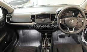 The honda city 2020 comes with a release full of style and personality, as this is a model that in addition to beauty brings together good performance the honda city 2020 promises to please both those looking for a more contemporary model and those who do not give up the classic, we'll see why! Lower Spec 2020 Honda City Interior Appears On The Internet