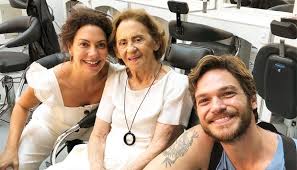 Joo miguel nonato fabiula nascimento ria babu santana buji carlo briani giovanni. Fabiula Nascimento Posa Com Laura Cardoso E Brada Que Momento Quem Quem News