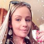 Lindsey Donahue's Instagram, Twitter & Facebook