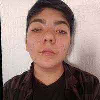 200+ perfiles de «Cameron (·")»