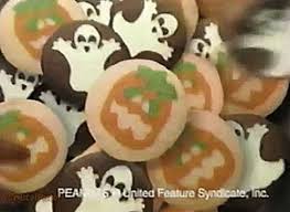 Pillsbury halloween cookies are back with two adorable new shapes. Pillsbury Cookies Halloween Cookies Gif Pillsburycookies Pillsbury Halloweencookies Discover Share Gifs
