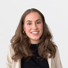 This upcoming Monday marks the start of my summer internship with the  digital marketing company, Three Ships. In the office I will serve as an  editorial intern within the 3S health sector,