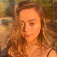 Donna Rotondo's Instagram, Twitter & Facebook