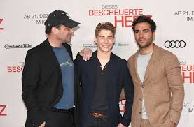 Filme wie fack ju göthe und who am i zeugen von seinem t. Interview Mit Elyas M Barek Alsterkind Aktuelles Fur Eltern Und Kind In Und Um Hamburg