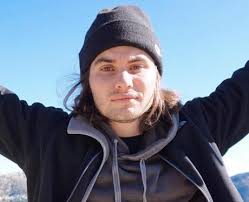 Chase Stokes: 20 Facts About The Outer Banks Actor