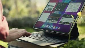 How To Use Your Ipad With A Trackpad Or Mouse Gizmodo Ipad Pro Ipad Apple Update