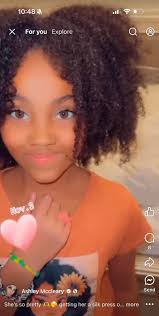 Help…… My daughter is 12 and has been wearing box braids for the last  couple years. She wants to try to wear her natural curls. ￼She has 4c hair  and it's not