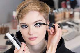 Pfw 2019 Aprenda A Fazer O Make Punk 50 S Da Dior Garotas Estupidas