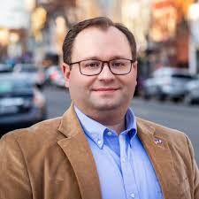 Benjamin Litchfield's Instagram, Twitter & Facebook