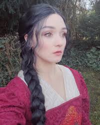 Be wary. Be clever. Be good." Costume reveal of my first costume of 2025:  Elspeth Spindle from @rmgillig 's "One Dark Window". This took me way  longer to finished than I thought,