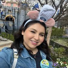 Are microwaves available for use in quick service dining areas?