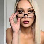 Stacy Swallows's Instagram, Twitter & Facebook