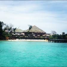 9 Reasons Why You Must Add Roatan Honduras To Your Bucket List Bucketdreamers Roatan Honduras Roatan Honduras