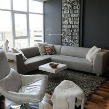 Farbkonzept wohnzimmer , neue wohnung farbkonzept wohnzimmer, wie kann ich mein wohnzimmer gemütlich machen, graue wandfarbe in 2020 | wandfarbe wohnzimmer, wandfarbe., neue lampe im industrielook & dezente osterdeko im. Wohnzimmer Grau In 55 Beispielen Erfahren Wie Das Geht