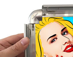 Marcos En Aluminio Projeler :: Photos, videos, logos, illustrations and  branding :: Behance