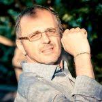 Thurston Moore. Vita sonica, lucidità critica, l'intervista