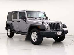 Car.com has a examples of both exterior paint colors and interior trim colors for the 2017 jeep wrangler rubicon 2dr 4x4. Q7vgq4y4z5grum