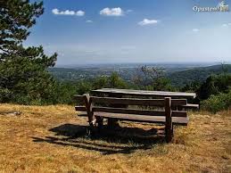 Национални парк фрушка гора се налази у војводини, у србији, недалеко од новог сада. Nacionalni Park Fruska Gora 8 Djoletov Kutak