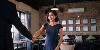 1# apa yang paling anda senangi dengan bekerja di bidang perhotelan? Para Fresh Graduate Ini 11 Tips Hadapi Walk In Interview Halaman All Kompas Com