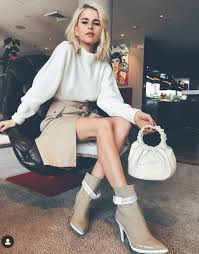 pin von andrea auf frau caroline daur 24 sternzeichen fische geburtstag 12 03 1995 lieblingsstadt hamburg seevetal fashion von frank streiberger erstellt kurzhaarfrisuren trend trends frisuren
