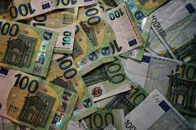 Tek bir para birimi sınır ötesi ticareti. Is The Current Strength In Euro Sustainable Will It Fly Or Dive Cnbctv18 Com