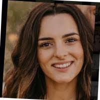 Addison Burns's Instagram, Twitter & Facebook