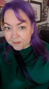 Aunt Colors clothing introduction and services