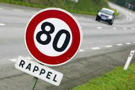 Certification nf apposée au dos de chaque panneau. Limitation A 80km H Quel Bilan Deux Ans Apres