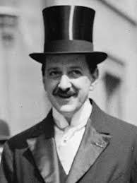 Frank Gould's Instagram, Twitter & Facebook