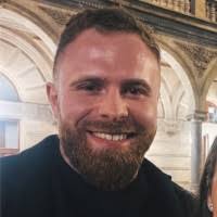 100+ profilů „Nikolas“