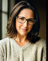 Tara Hines, REALTOR®, Real Estate Agent