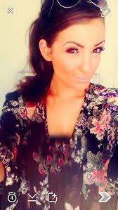 女子被男友打断鼻梁，整容之后变成大美女，获得选美冠军