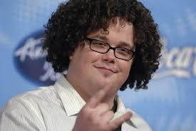 BROKEN (BEAUTIFUL) (EN ESPAÑOL)