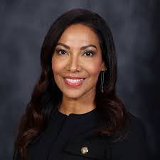 Leah Cagle's Instagram, Twitter & Facebook