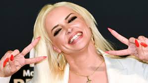 Daniela katzenberger sah früher völlig anders aus. Daniela Katzenberger Tochter Sophia Malt Ihr Augenbrauen Wie Fruher