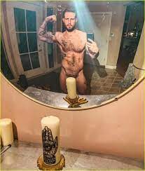 Nico Tortorella Strips Down to Nothing in Hot Selfie!: Photo 4409233 | Nico  Tortorella, Shirtless Photos | Just Jared: Entertainment News