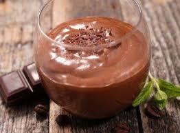 Mousse Au Chocolat A L Ancienne Recette En 2020 Mousse Au Chocolat Recette Mousse Au Chocolat Recettes De Cuisine