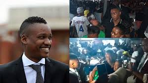 Duduzane zuma biography and wiki. Duduzane Zuma Spotted With Ladies Causes Chaos At A Durban Wild Party Video News365 Co Za