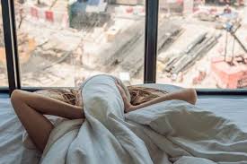 Il risultato di tali ricerche è il metodo masse flottanti™, l'unico per insonorizzare la camera da letto in grado di eliminare le vibrazioni, grazie al totale disaccoppiamento elastico delle superfici. L Isolamento Acustico Per La Tua Stanza Da Letto