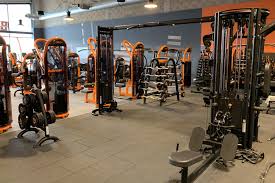 Décidée à dépasser ses concurrents sur ce qui est devenu son principal marché, elle entend poursuivre à un rythme soutenu l'ouverture de nouvelles implantations cette. Salle De Sport Basic Fit Abbeville Rue Menchecourt