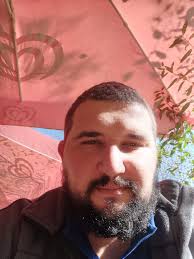 Will this laptop run the game? Any recommendations?