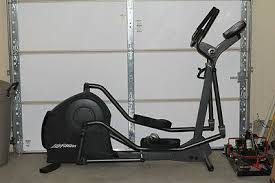 elliptical cross trainer life fitness