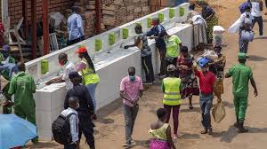 Buitenlandse zaken sluit niet uit dat er toch nog een belgisch evacuatievliegtuig zou vertrekken, maar daarvoor werden nog geen concrete plannen gemaakt. Je Mag Niet Naar Belgie Wel Naar Rwanda Dat Is Helemaal Niet Vreemd Rtl Nieuws