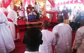 The king or olu of warri is one of the most important traditional rulers in nigeria, reigning over a kingdom dating back to the 15th century . 4th Coronation Anniversary Hon Martins Pays Homage To Olu Of Warri At Ode Itsekiri