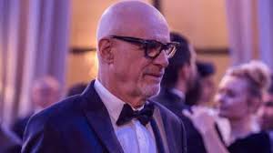 Pega Pega": Eric avisa aos funcionários que não vai fechar o Copacabana  Palace