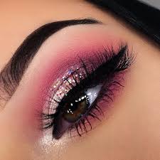 Valentine S Day Makeup Ideas Pin By Kylie Ledford On Glam In 2019 Makeup Valentines Day Makeup Pink Eye Makeup Pink Makeup Glitter Eye Makeup